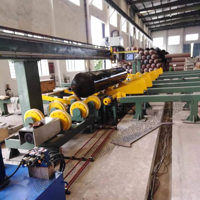 長(zhǎng)管拖車氣瓶探傷.jpg 長(zhǎng)管拖車氣瓶探傷.jpg